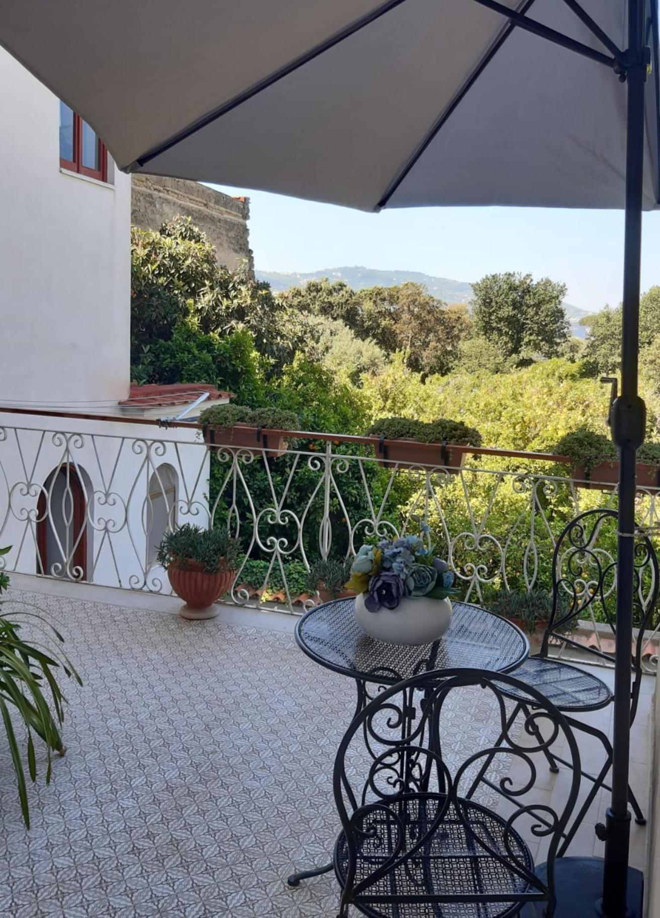 La Casa Di Rosa - Casa Vacanze ميتا المظهر الخارجي الصورة